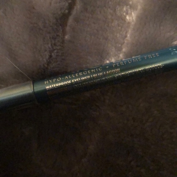 Marcelle, Chella & NICKAK Eyeliner - 3 - Picture 3 of 8